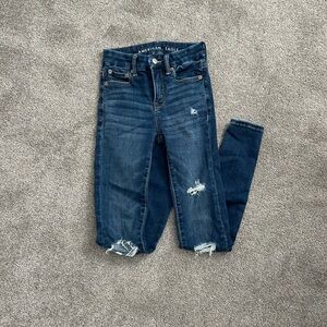 American Eagle Outfitters Women's Blue Distressed Skinny Jeans Size 000
